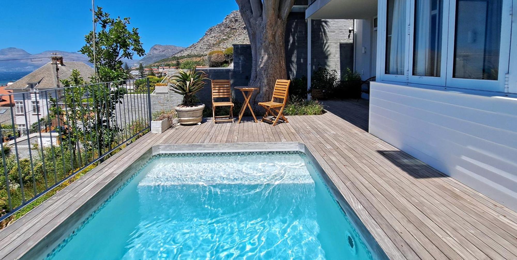 The Dragon Tree Guesthouse Kalk Bay Exteriör bild